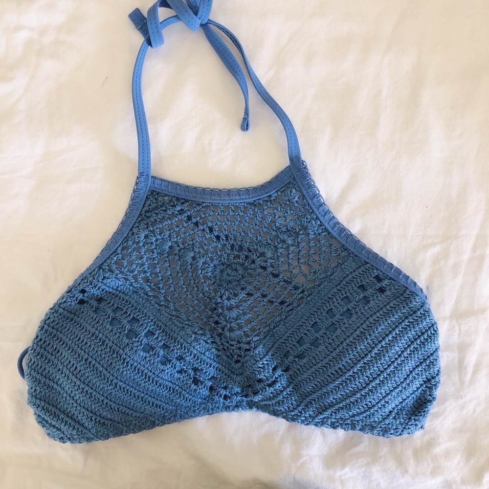 light blue crochet bikini top 🦋